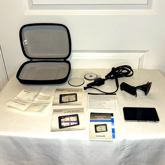 Garmin 3700 Portable GPS System - Picture 3 of 11